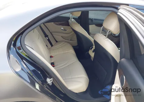 2019 Mercedes-Benz C 300 4Matic из США, поврежденный, VIN 55SWF8EB6KU298297